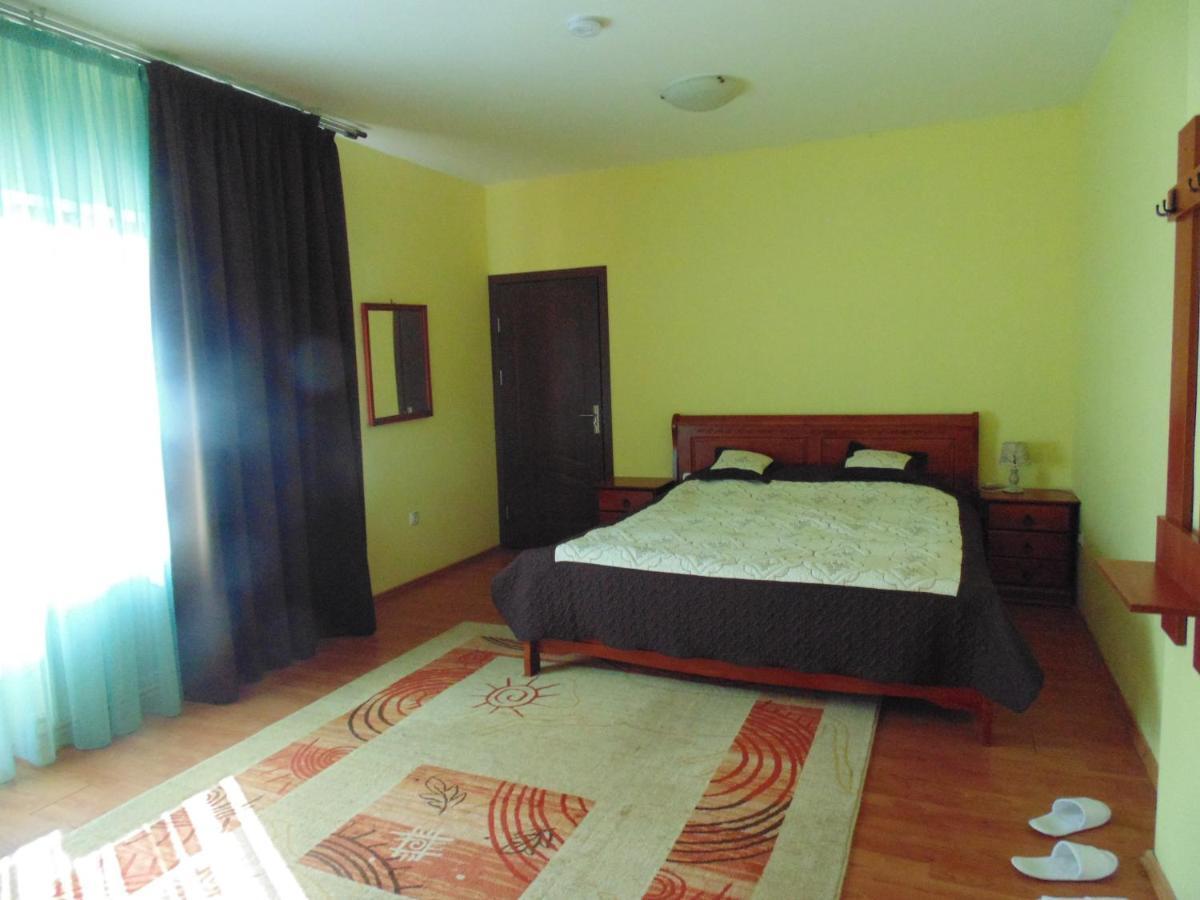 Pensiunea Casa Benko Bacău Esterno foto